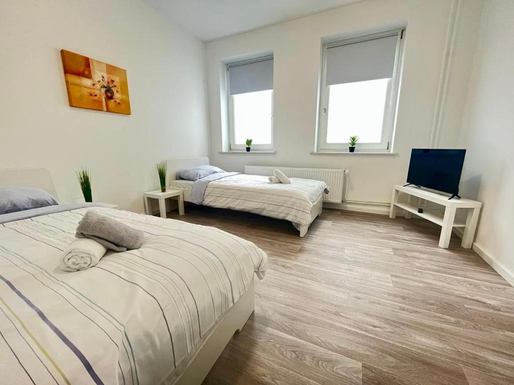 Studio-Apartments Fuer Monteure & Businessgaeste Zentral In Neumuenster Exterior photo