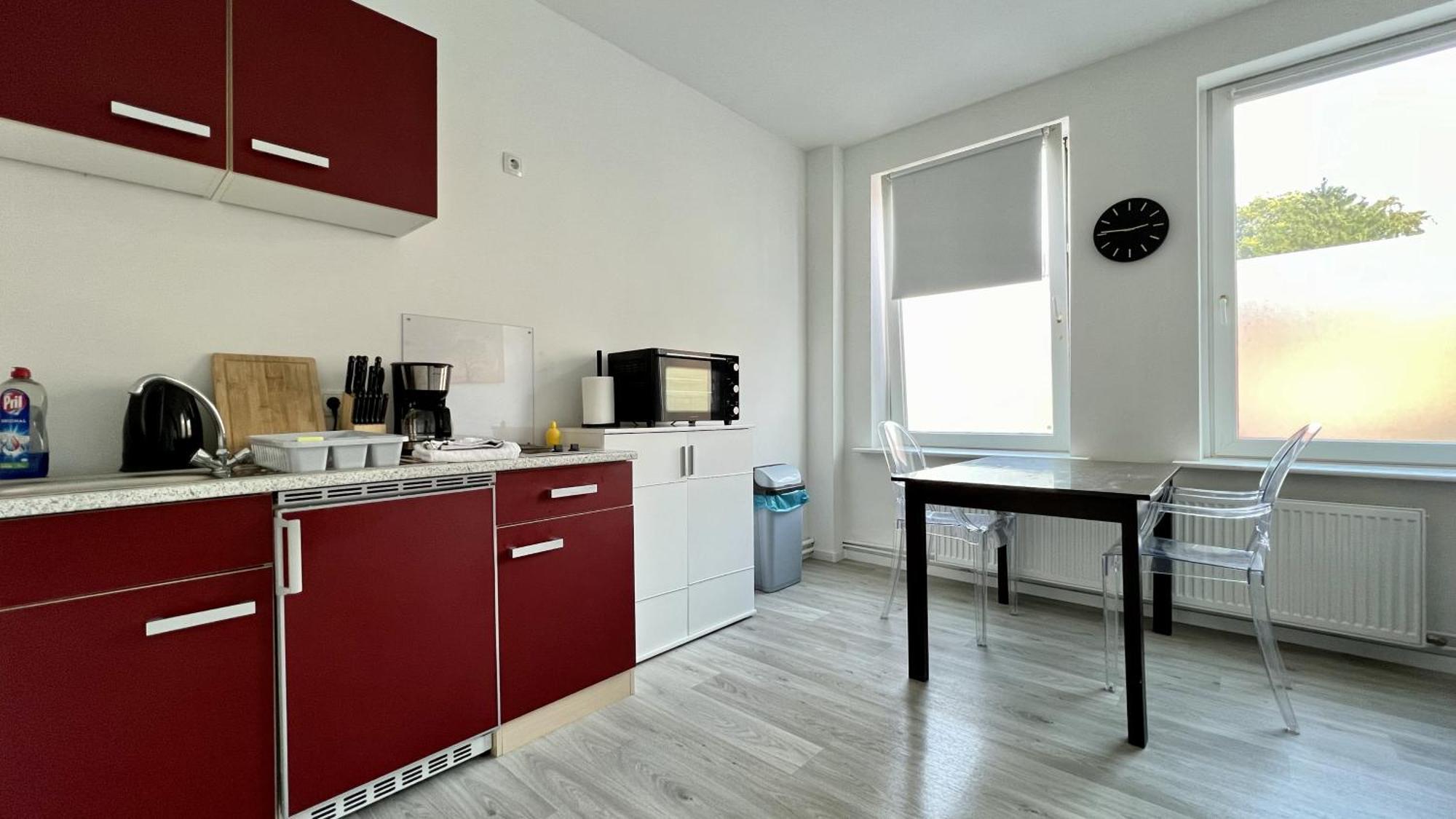 Studio-Apartments Fuer Monteure & Businessgaeste Zentral In Neumuenster Exterior photo