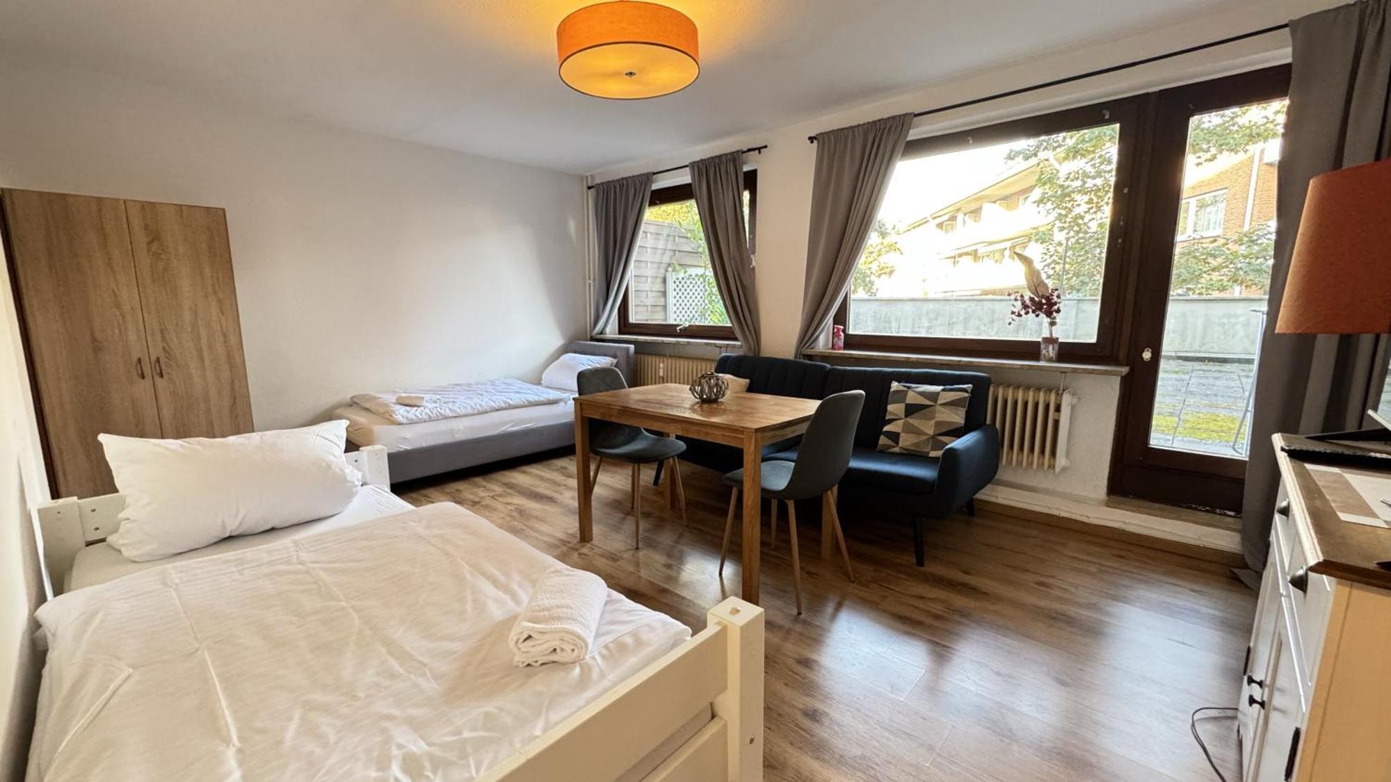 Studio-Apartments Fuer Monteure & Businessgaeste Zentral In Neumuenster Exterior photo