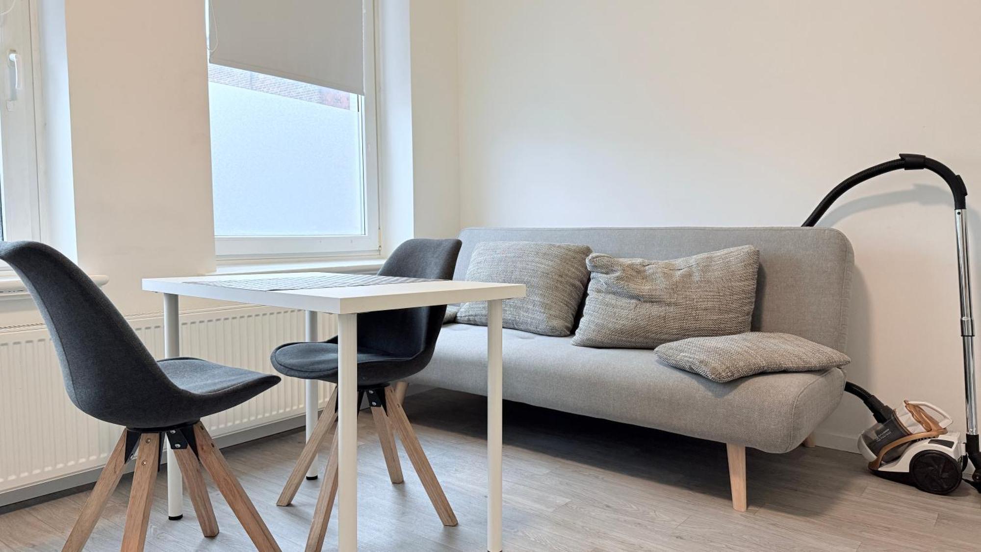 Studio-Apartments Fuer Monteure & Businessgaeste Zentral In Neumuenster Exterior photo