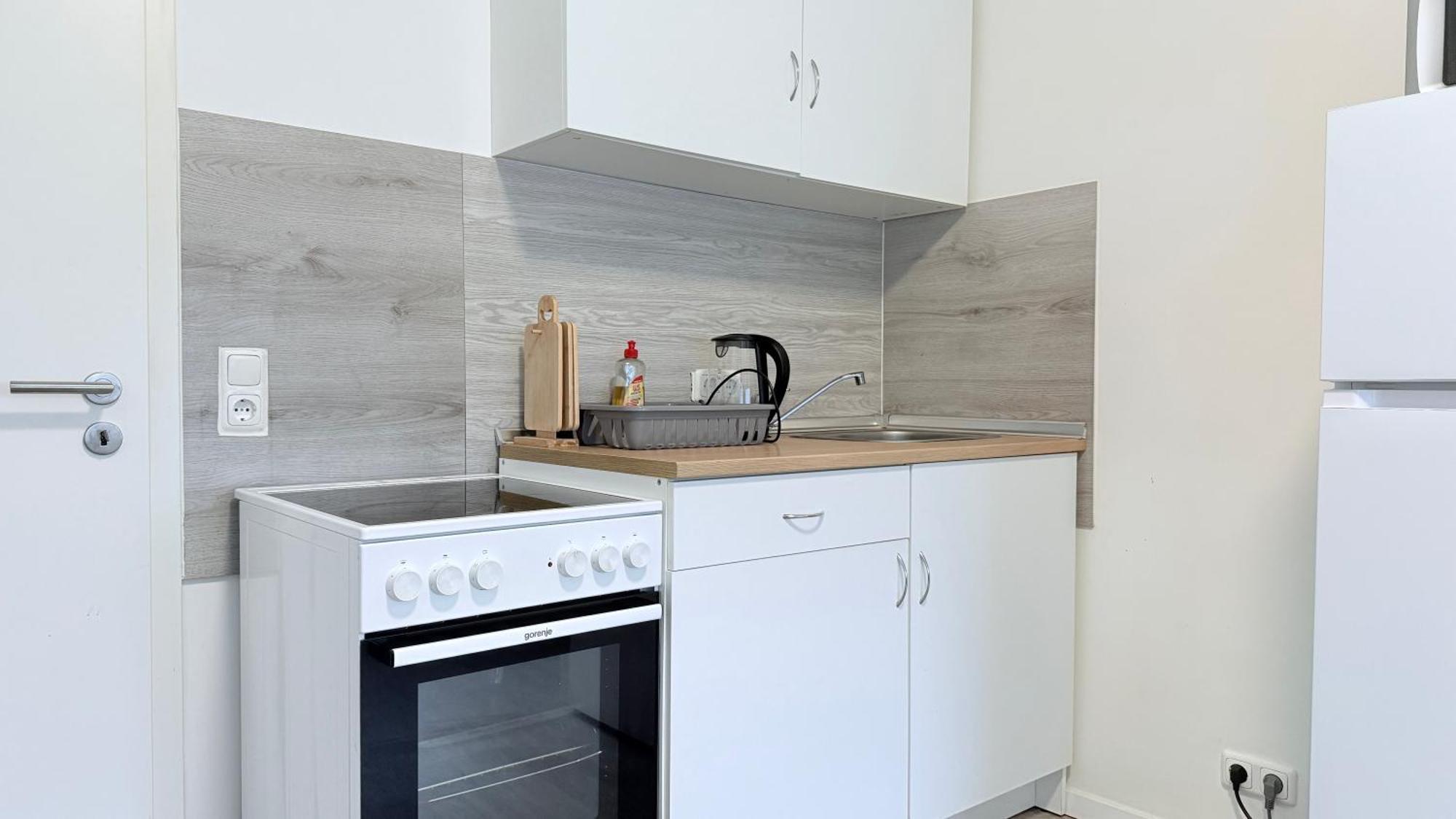 Studio-Apartments Fuer Monteure & Businessgaeste Zentral In Neumuenster Exterior photo
